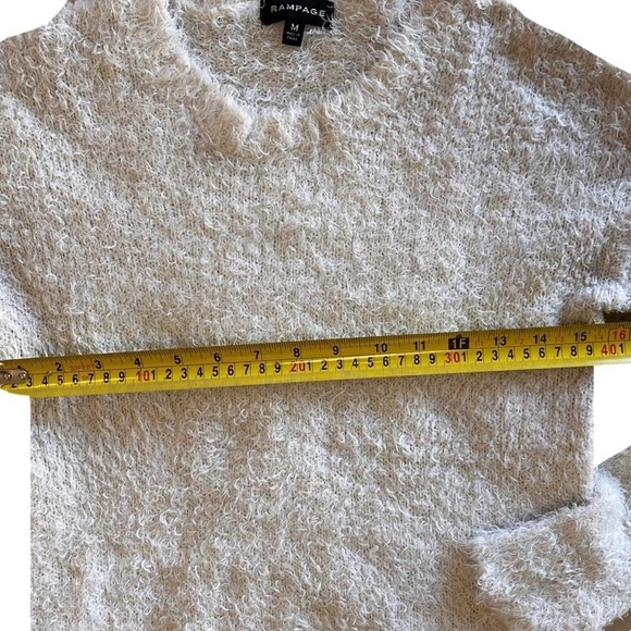 White Sweater - Picture 5 of 7